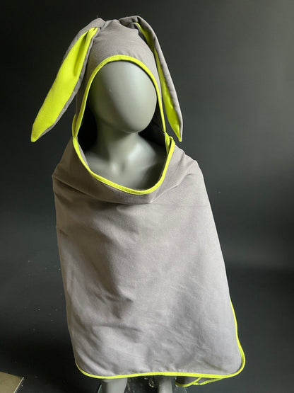 Microfiber hooded towel GREY with green