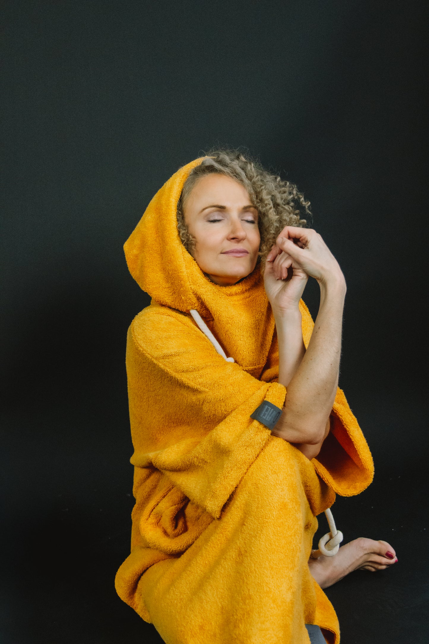Unisex poncho - yellow