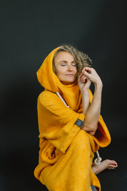 Unisex poncho - yellow